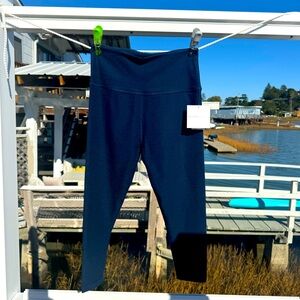 NWT Beyond Yoga Space Dye High Waisted Capri Legging